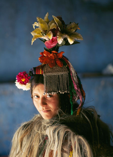 02_traditional.tribal.indian..young.woman.aryan.ladakh..jpg